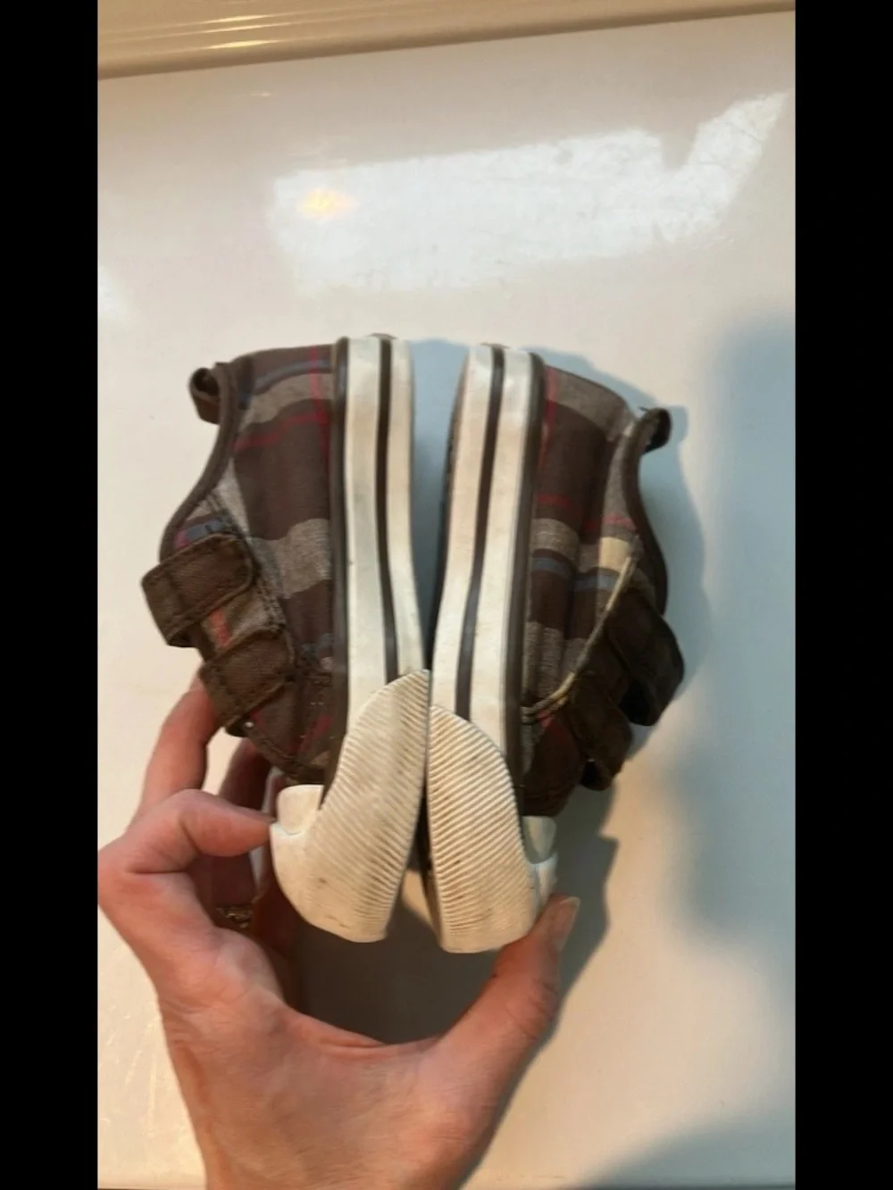 Gymboree plaid Brown and White Sneakers Hoo Loop closure toddler 8